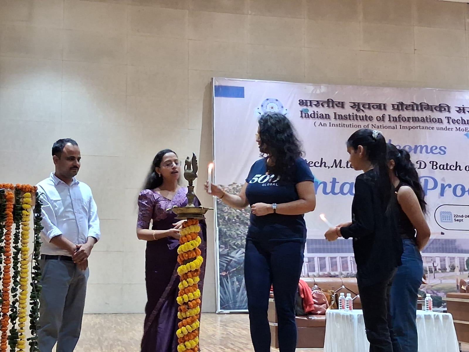Lamp lighting - inaugural session